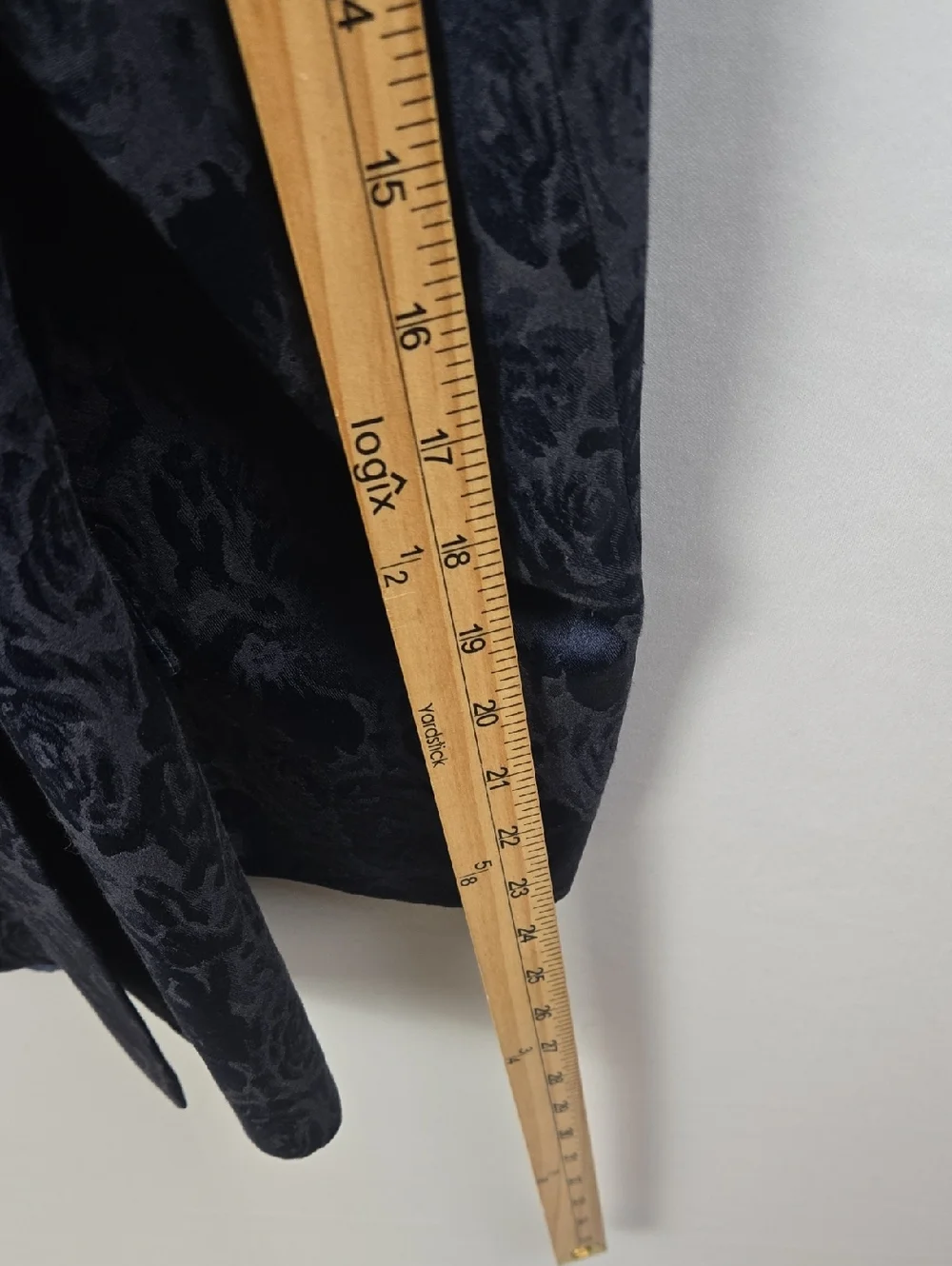 Van Heusen Navy Floral Jacquard Tuxedo Dinner Jacket Sz 38R Black Lapel Prom